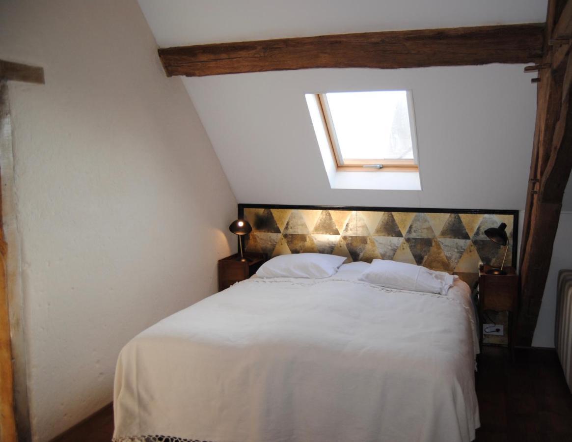 Bed and Breakfast Domaine Les Grands Pérons Hérisson Exterior foto